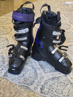 Atomic Hawx Ultra 95 W women's alpine ski boots