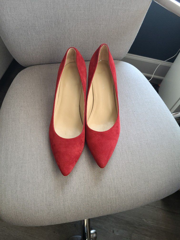 Red Marc Fisher Pumps