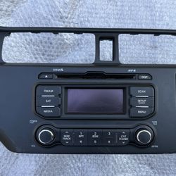 2012-2015 Kia Rio OEM Radio