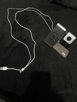 Wireless iPhone, Iwatch and air pods charger