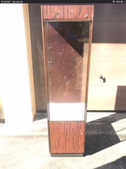 Retail Display Cabinet, Stand Up Case