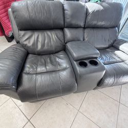leather love seat 