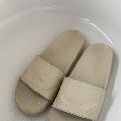 Mens Used Guci Slippers authentic