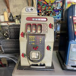 3 Vintage Slot Machines