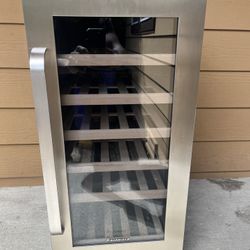 Kalamera (18 Bottle) Wine Cooler Refrigerator 