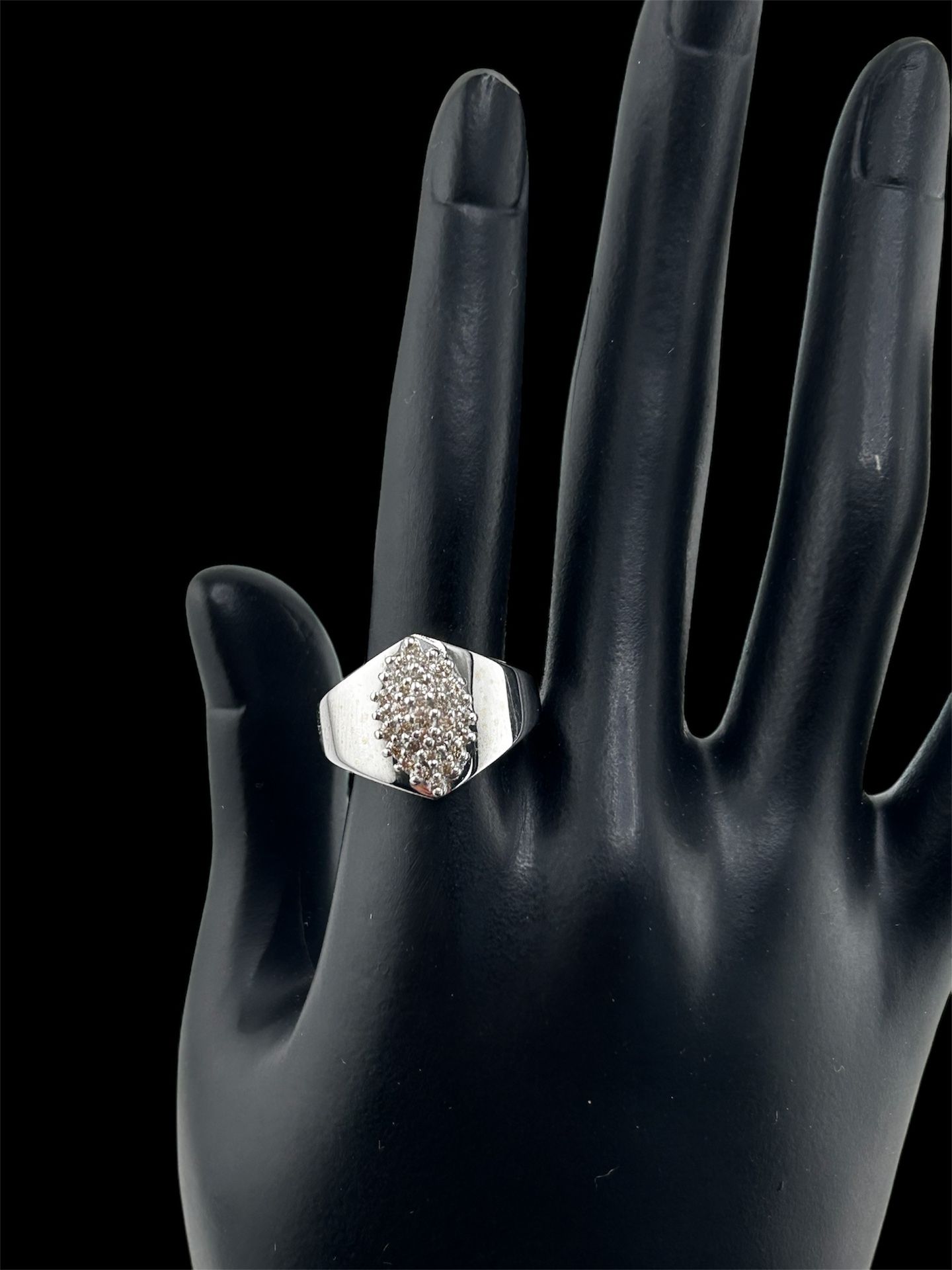 14k White Gold With Natural Diamond Ring