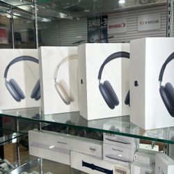 AirPod Max / Apple Warranty/ Payment Available)