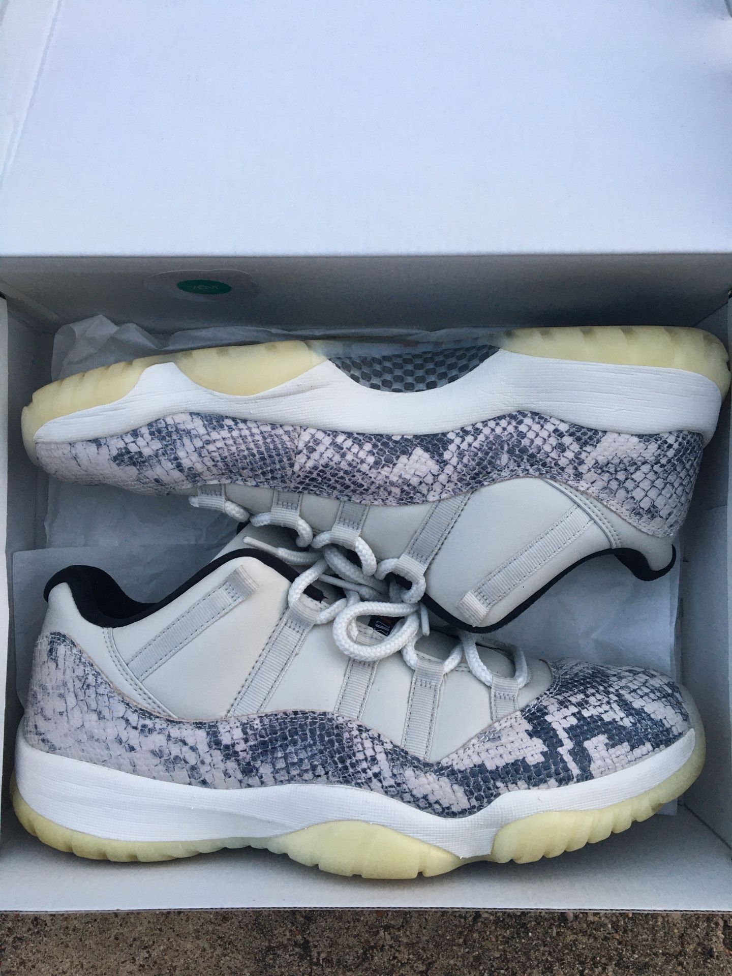 Jordan 11 “ Light Bone” Size 12