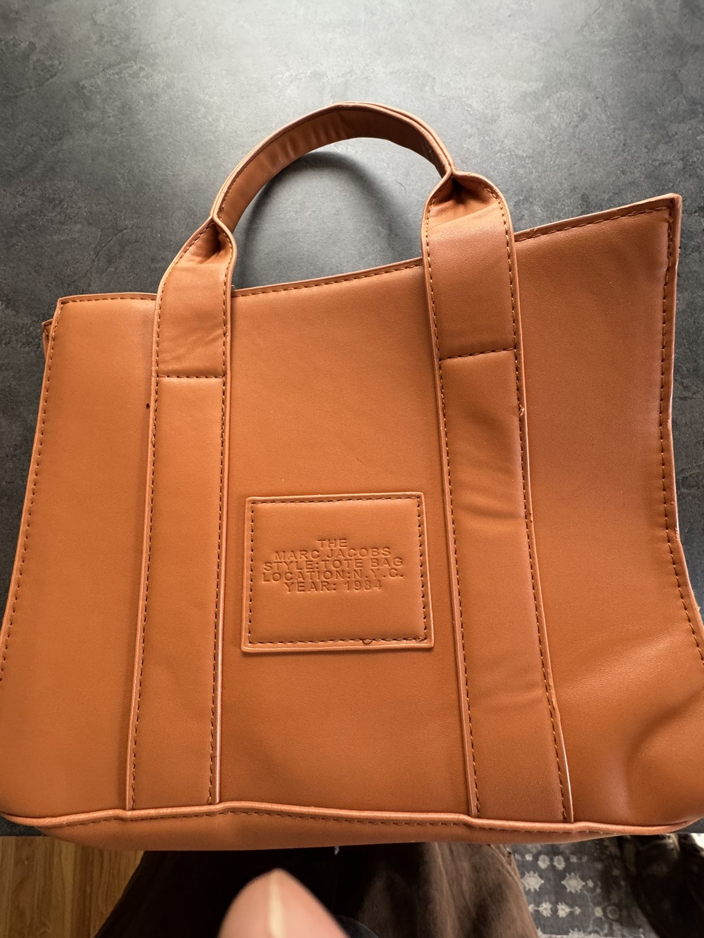 Tote bag