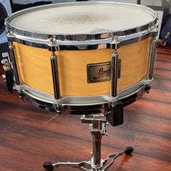 Pearl Maple Shell Fee Floating Snare