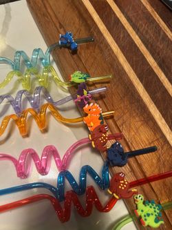 10 reusable plastic straws with dinosaurs & turtles