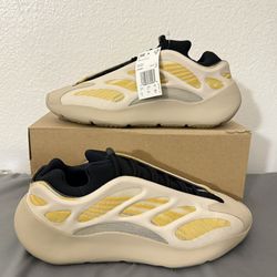 Adidas Yeezy 700 V3 Safflower - Size 13