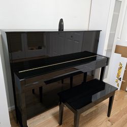 KAWAI UPRIGHT PIANO