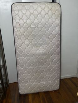 3 twin mattresses