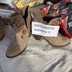 Dress Boots Size 7