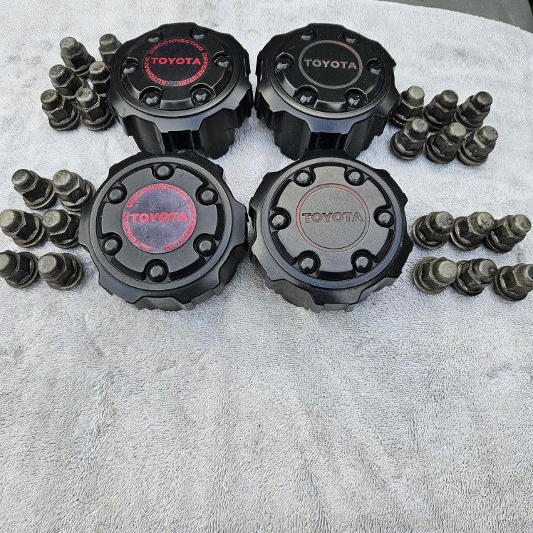 Toyota Truck Wheel Caps & Lugnuts