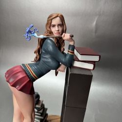 NSFW Hermione Statue