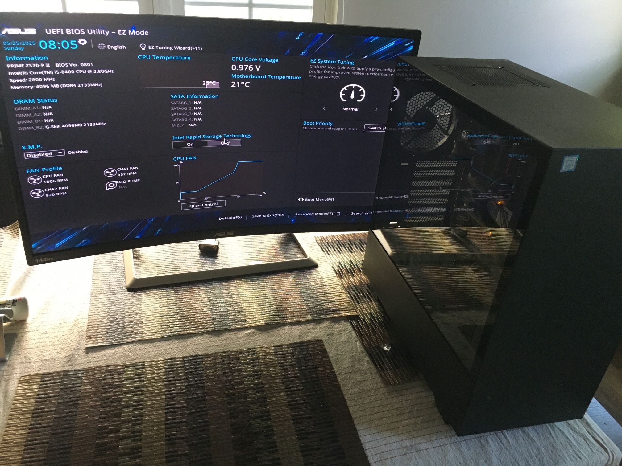 PC + Gaming Monitor