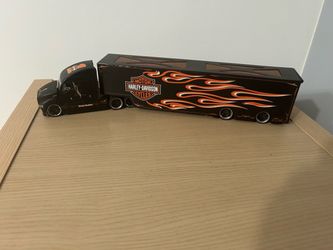 Diecast Harley Davidson Hauler Scale 1/64