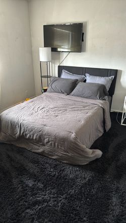 Full Bed, Mattress, and Blankets