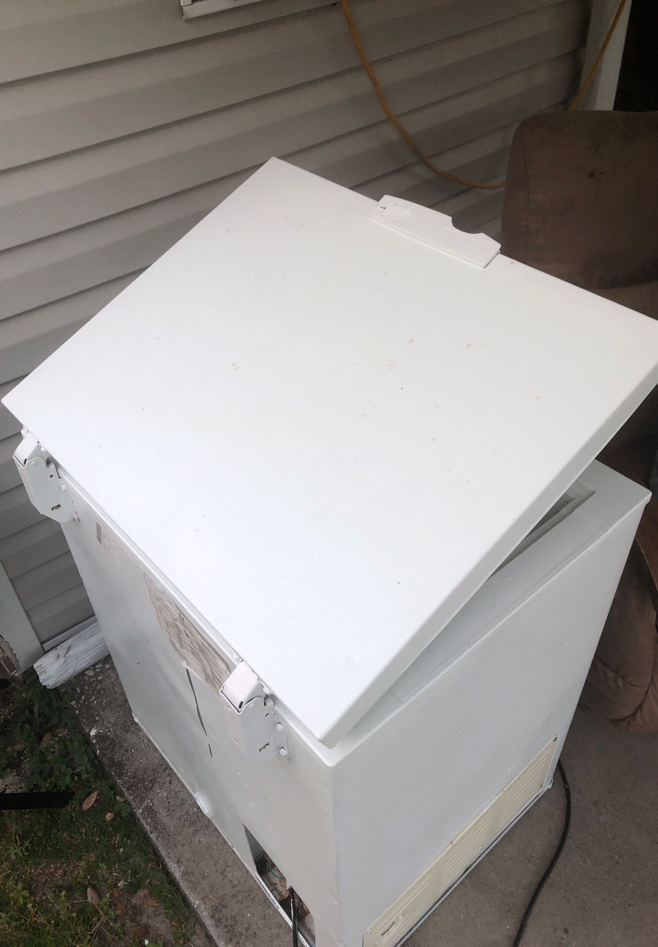 5 cubic ft chest freezer