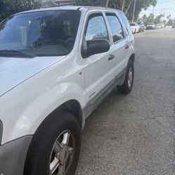 2002 Ford Escape