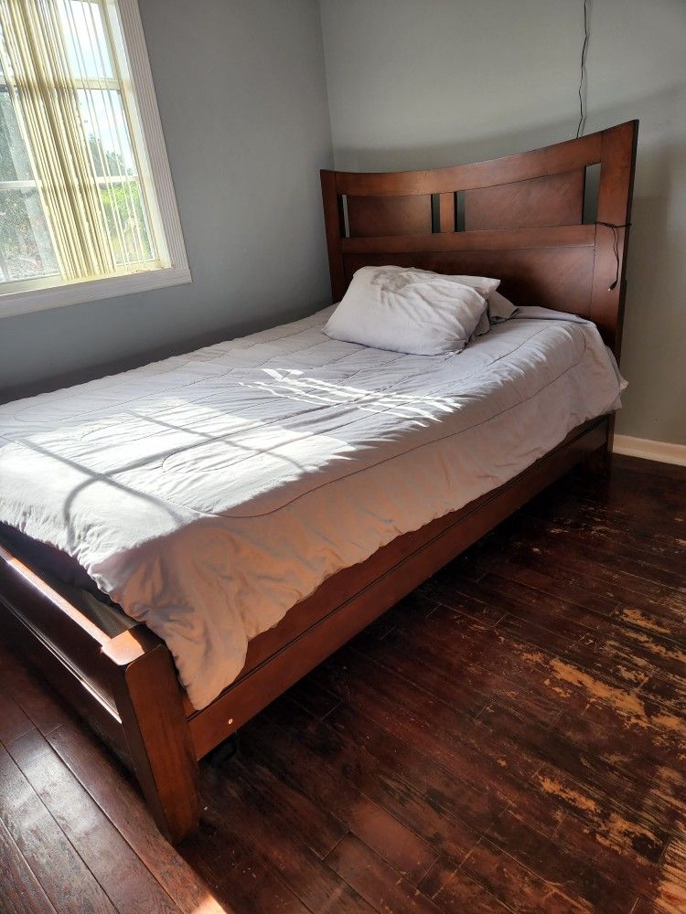 Full Size Bed (Mattress Not Included) for Sale in West Palm Beach, FL