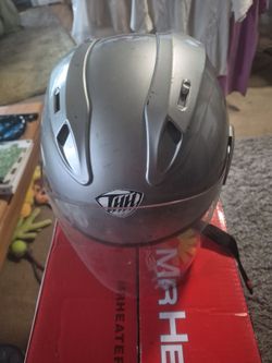 Helmet pre-owned