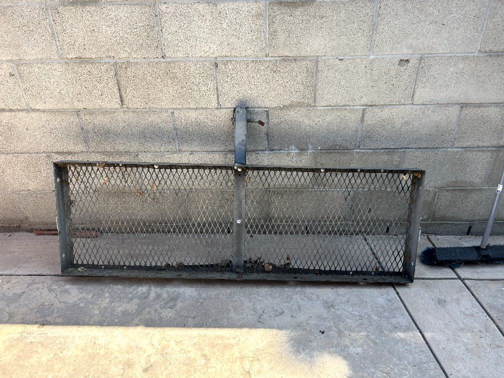 Tow Hitch Rack