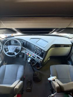 Freightliner Cascadia SLP 2022