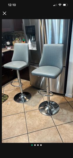 Set Of 2 Swivel Bar Stools