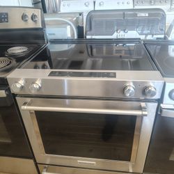 Kitchen Aid Top Glass Electric Stove With Convention Oven Control  In Excellent Working Condition 