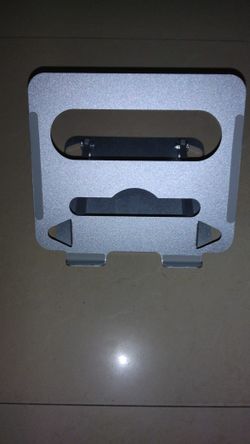 Laptop/Tablet Stand