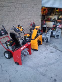 Troy-Bilt
Storm 24 in. 208 cc Two- Stage Gas Snow Blower with Electric Start Self Propelled