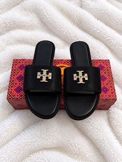 New Tory Burch Sandals Size 7.5