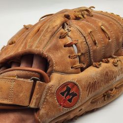 MacGregor 2497C Full Grain Steerhide Big Mac Baseball Glove Right Hand Throw 12"