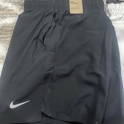 Black Nike shorts size medium mens shorts for summer