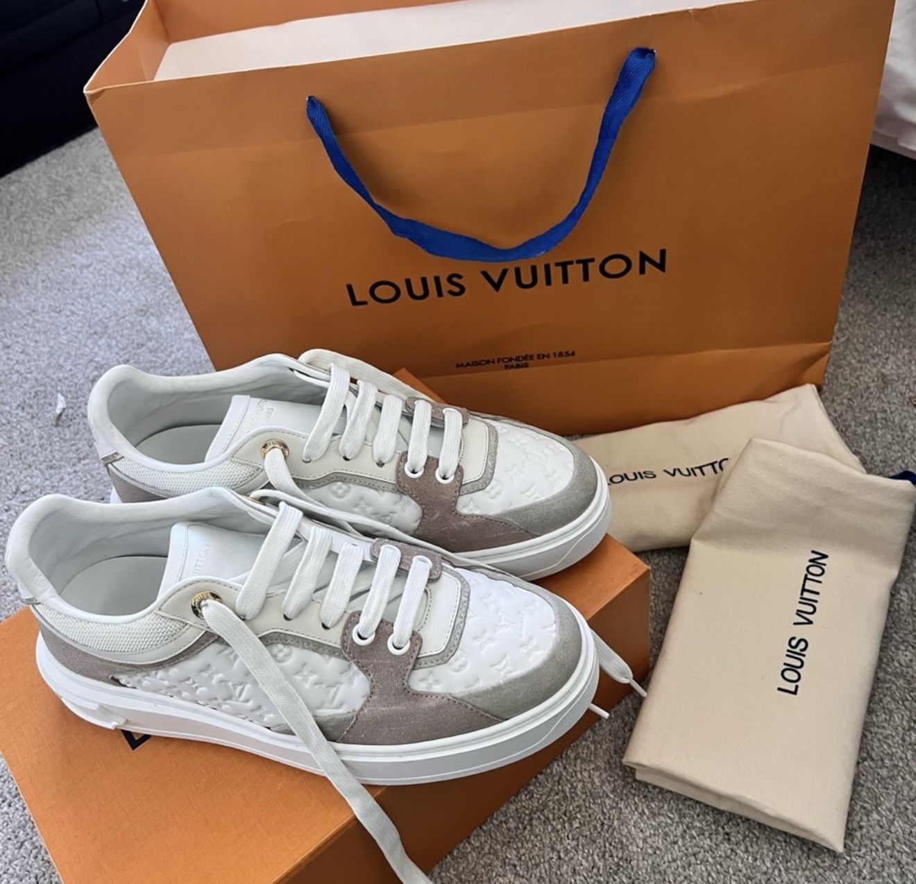 Louis Vuitton size 8