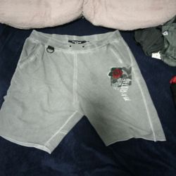 2XL Shorts. Grey With Red Rose