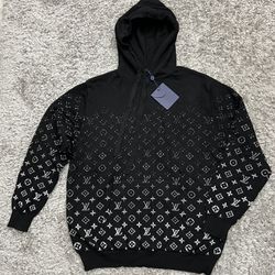 Pullover LV size M
