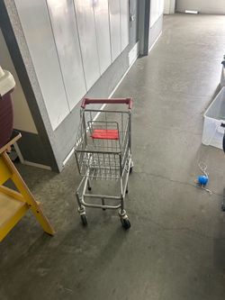 Melissa & Doug metal used Toy Shopping Cart