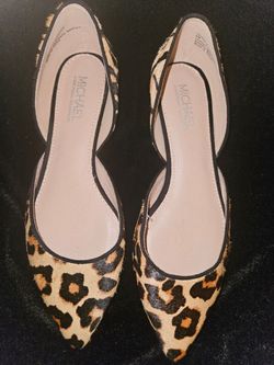Michael By Michael Shannon Pointed Toe Animal Print Sheek Flats, Women’s Size 6M