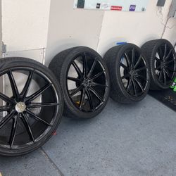 22inch gloss Black Diamond wheels With tires