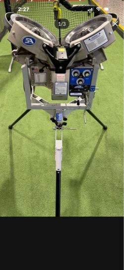 Full size hack Attack baseball pitching mechine **serious buyers only please**