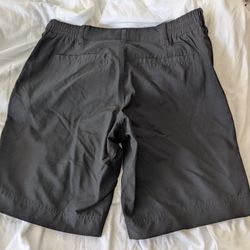 32 Degrees Woman's Size Small Black Shorts