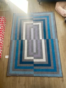 5x7 Jonathan Adler Op art aquarius rug