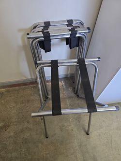 Jack stands