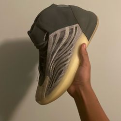Yeezy 700