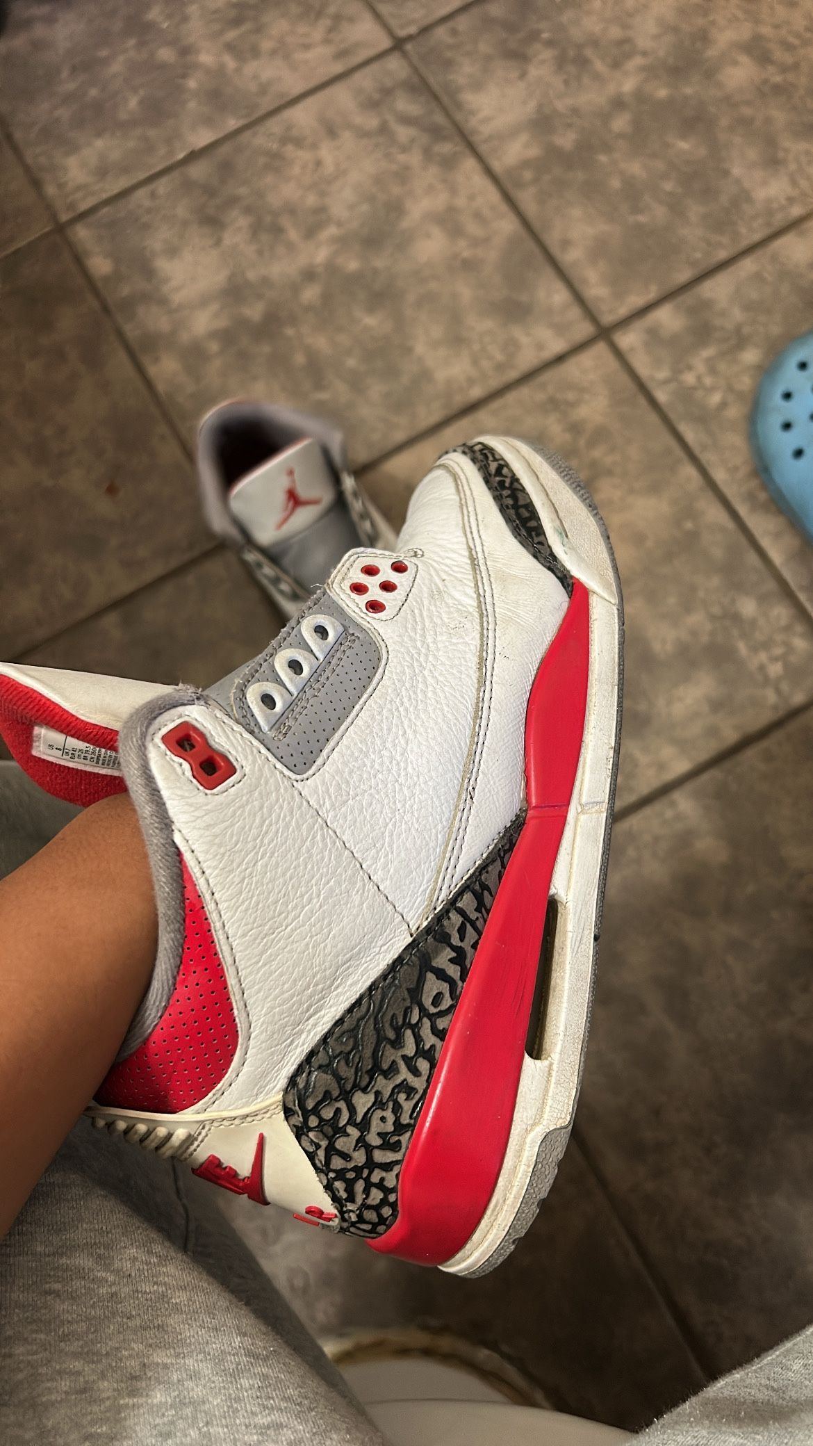 Jordan 3 Fire Red