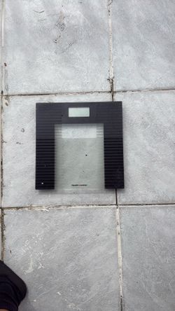 Glass weight scale
